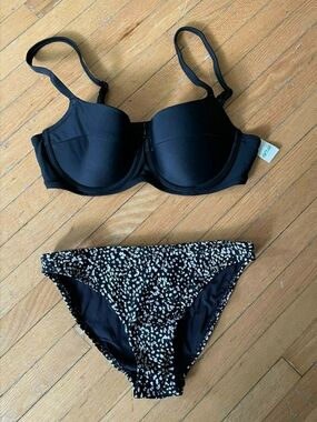 aerie Lightly Lined Underwire Bikini Top & White Printed Bottom, size 34C/ S